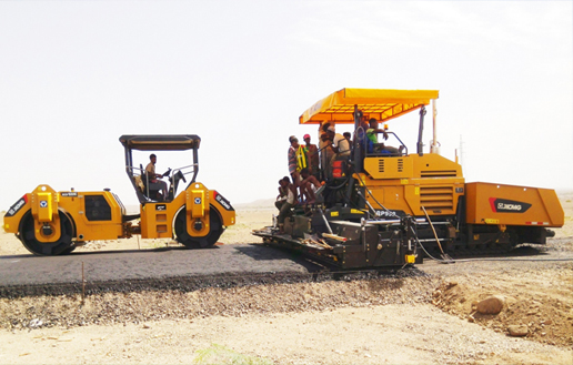 Road roller in Burka-Mille road, Kenya